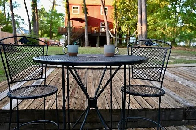 18285 Cusachs Dr — Photo 21
