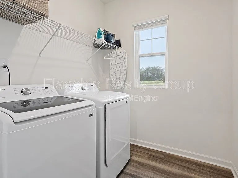 303 Kenison Way — Photo 28