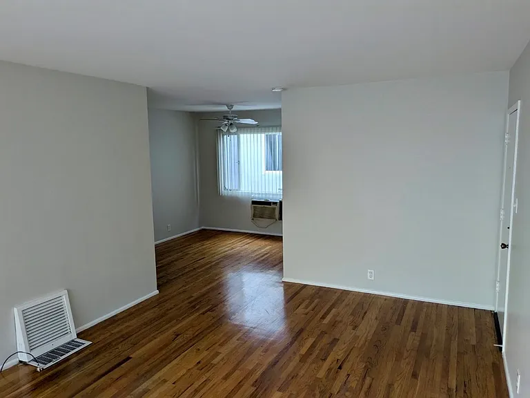 1720 Grevelia St #C — Photo 5
