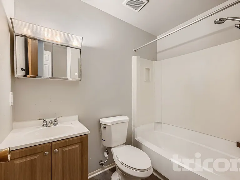 1103 Riverboat Ct — Photo 12