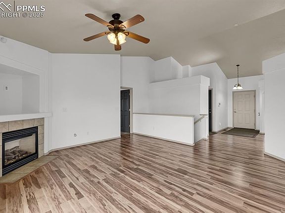 5th image of 4627 Crow Creek Dr
