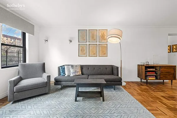 Sold by Sotheby's International Realty | media 8