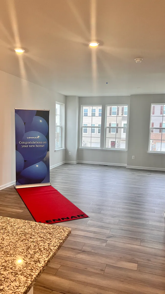 Woo Hoo! Brand New Townhouse available for rent. Please take a look at the description of the incentives. - 135 Telluride Way