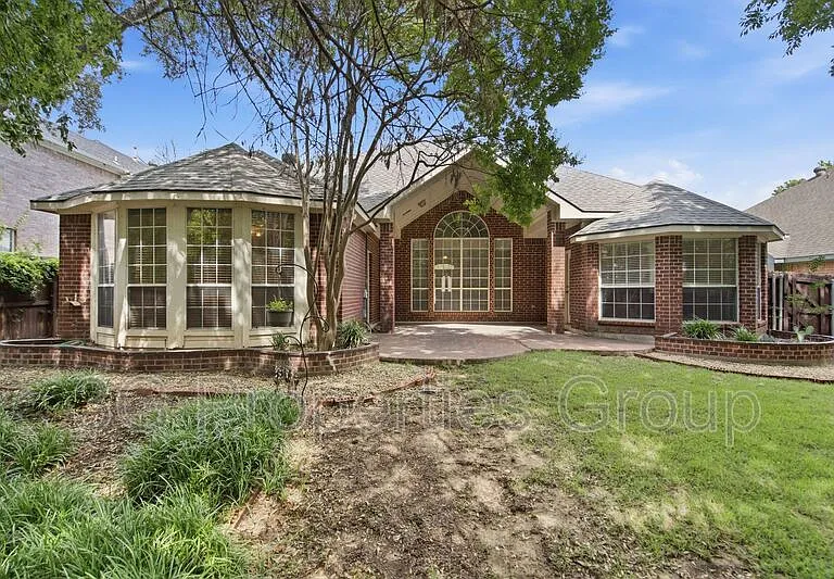 2109 Gisbourne Dr — Photo 30