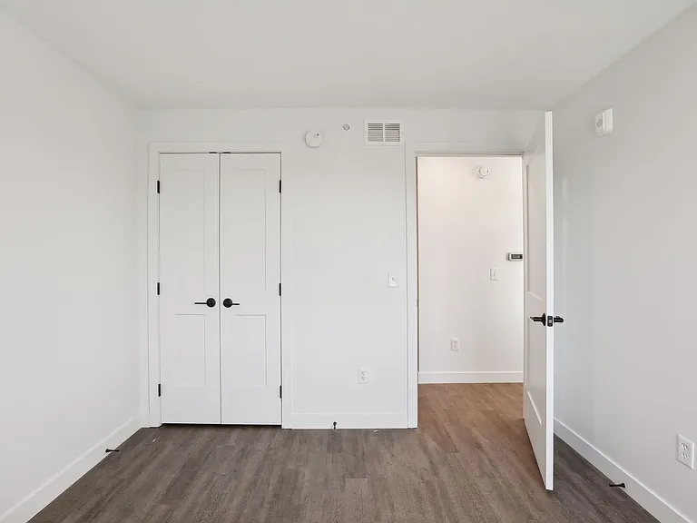 Solstice Apartments — Photo 53