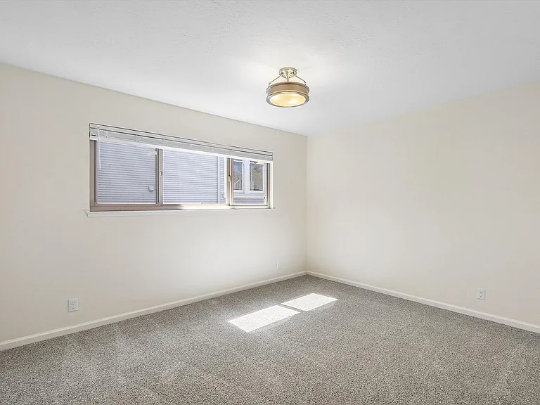 2015 Central Ave #C - 2 bedroom | 1.5 bath — Photo 11