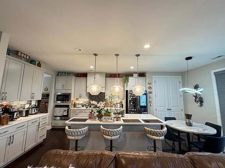 929 Haybeck Ln — Photo 6