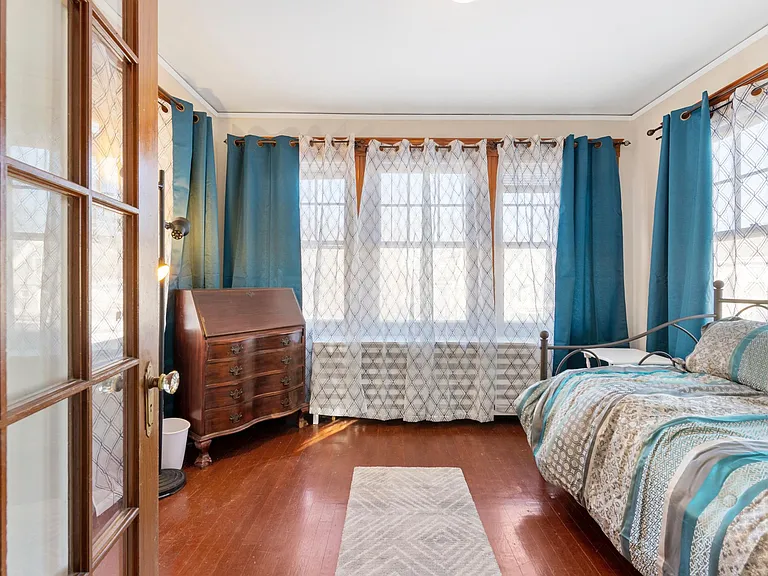 43 Liszt St #1 — Photo 5