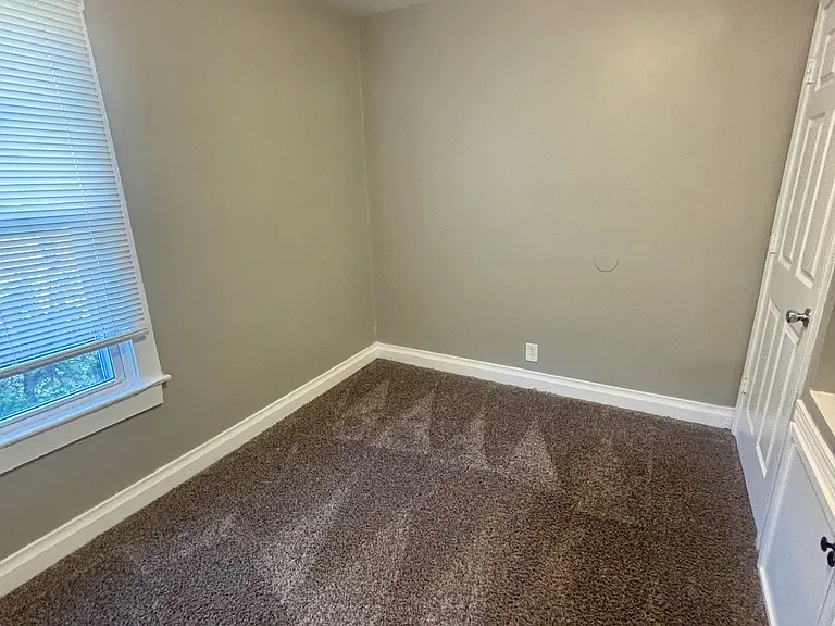 615 Dresden Ave — Photo 6