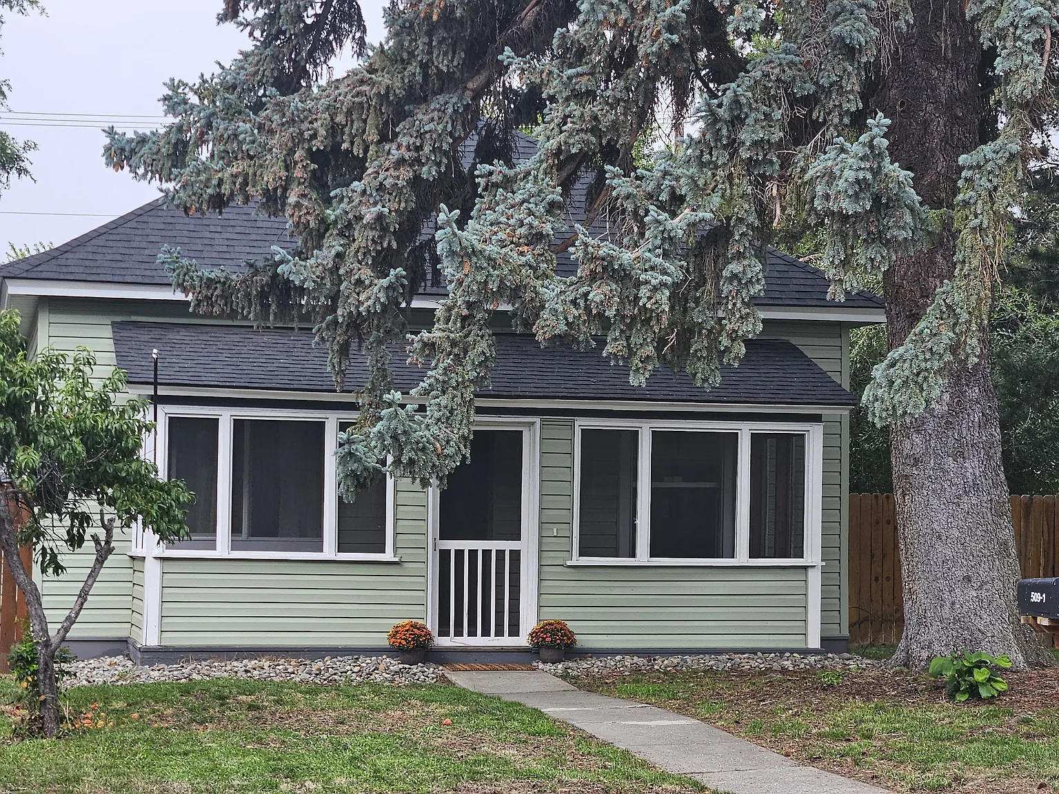 2 bed, 1179 sqft, $1,696 — Photo 1