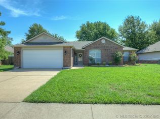 11609 N 109th Pl E, Collinsville, OK 74021