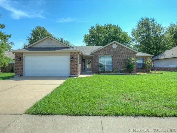 11609 N 109th Pl E, Collinsville, OK 74021