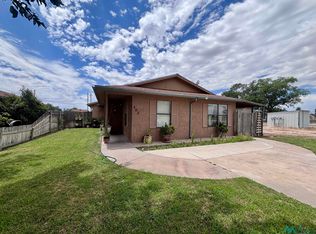 302 E Butler St, Dexter, NM 88230