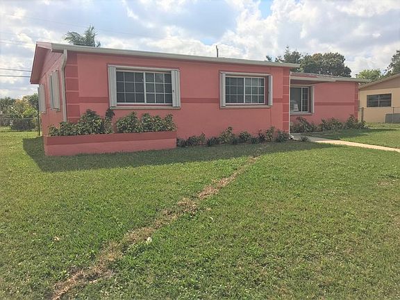 3rd image of 1330 NW 191st St