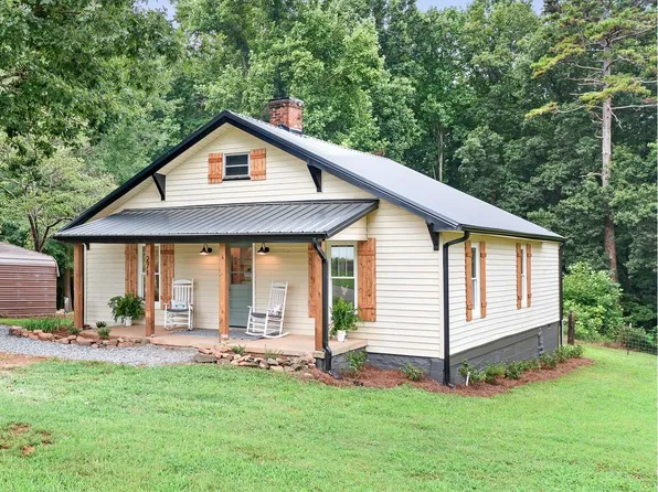 271 Fairmount Rd, Statesville, NC 28625