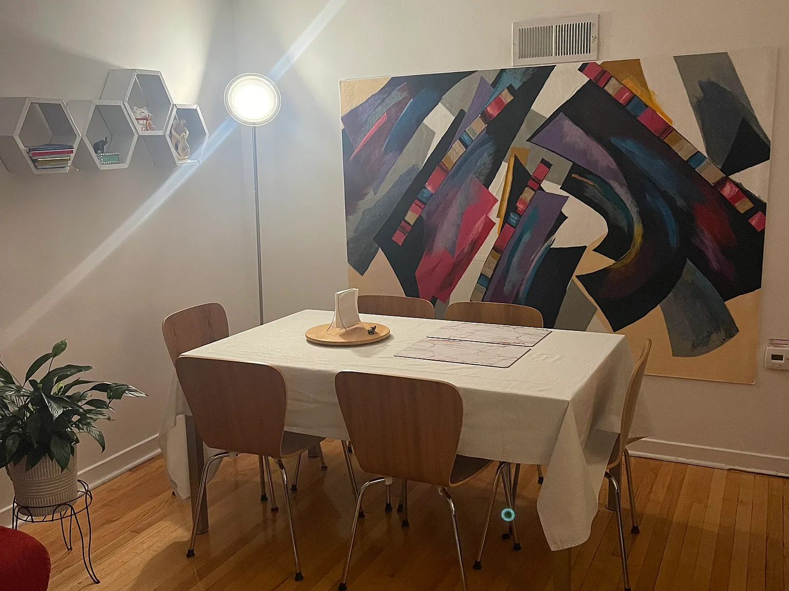 2 bed, 1000 sqft, $1,800 — Photo 3