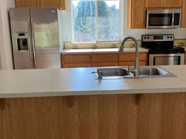 24095 NE Dayton Ave, Newberg, OR 97132