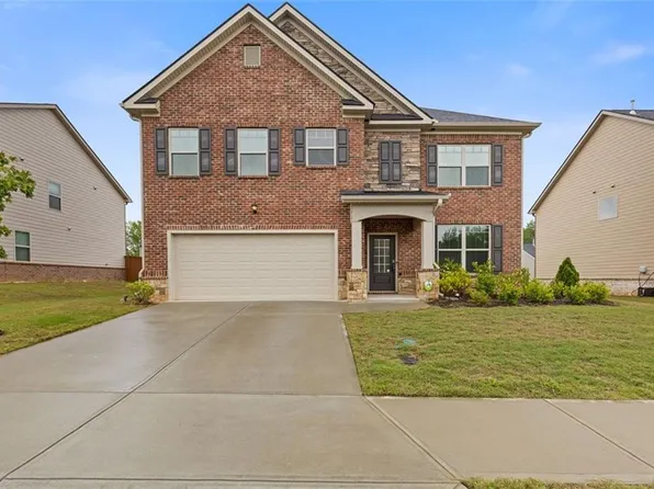3825 Sycamore Hill Dr, Loganville, GA 30052