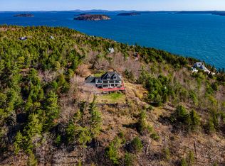 18 Greenway Court, Bar Harbor, ME 04609