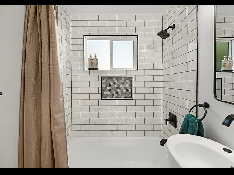 5295 Perry St — Photo 15