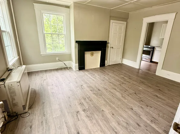 33 Water St #1, Hallowell, ME 04347