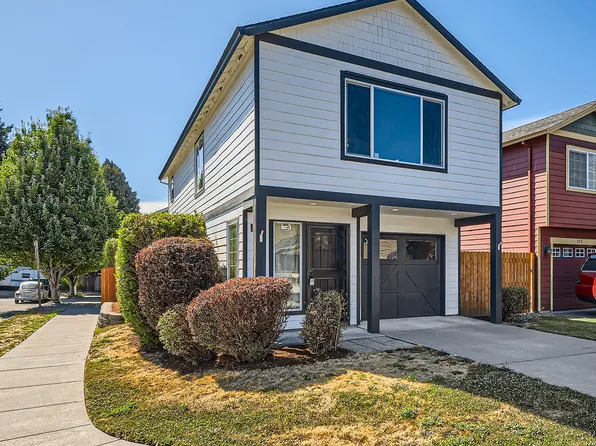 179 SW Hewitt Ave, Troutdale, OR 97060