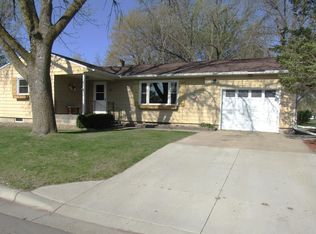 318 3rd St, Dawson, MN 56232