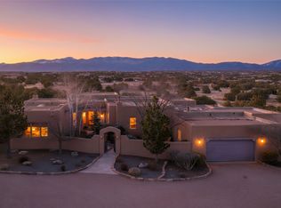 24 Picacho Peak Dr, Santa Fe, NM 87506