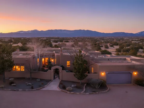 24 Picacho Peak Dr, Santa Fe, NM 87506