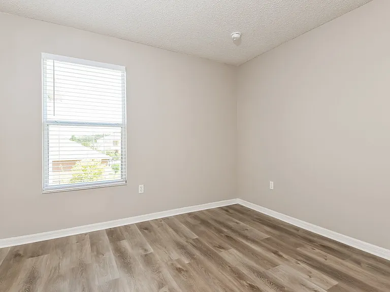 225 Beckenham Dr — Photo 13