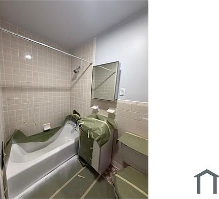 5th image of 1000 Freeman St APT 6H