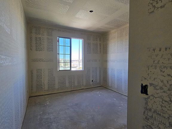 4th image of 37957 N COWBOY Lane