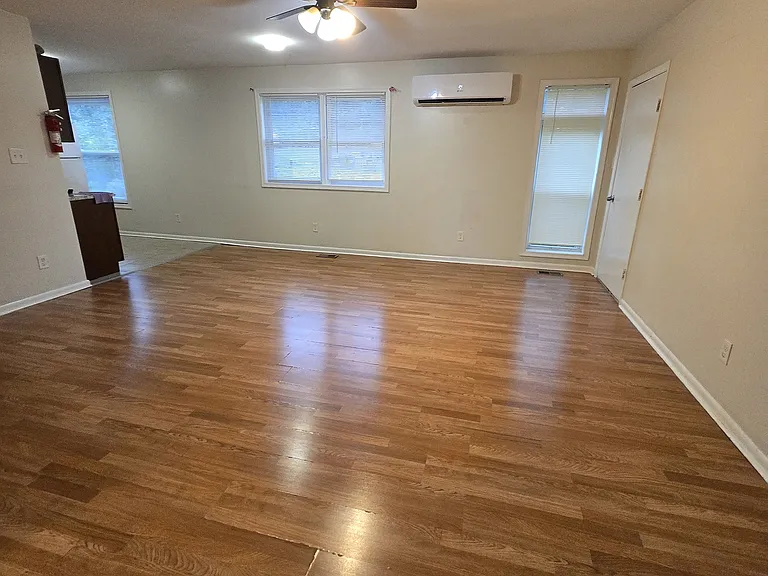 335 Lumber St — Photo 5