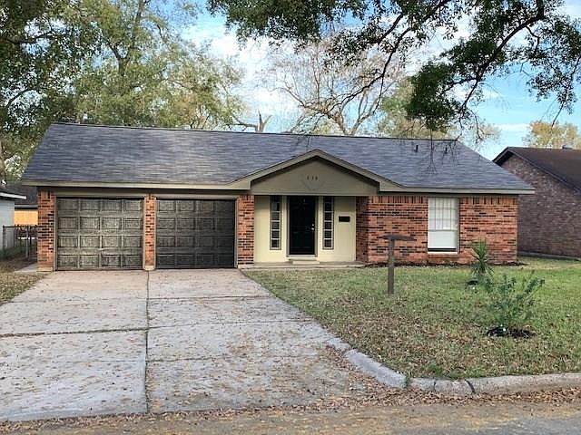 1st image of 838 Grand Oaks Dr