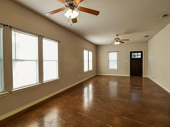2nd image of 428 Stinnett Dr