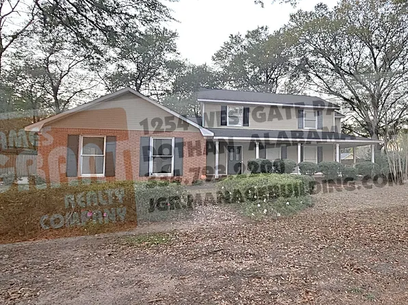 211 Plantation Rd, Dothan, AL 36303