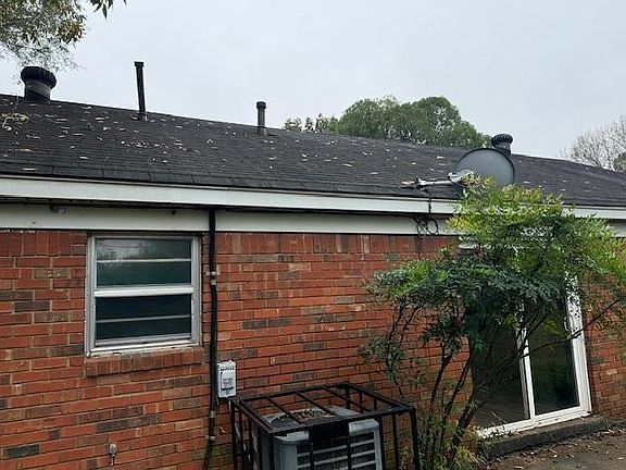 5th image of 4114 Cedarwood Cv
