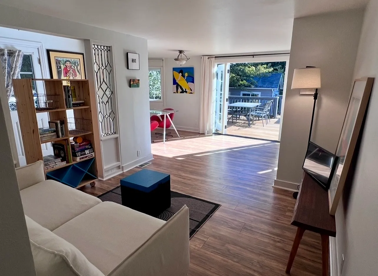 2 bed, 840 sqft, $3,200 — Photo 4