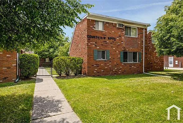 17464 Wildwood St #4 — Photo 2