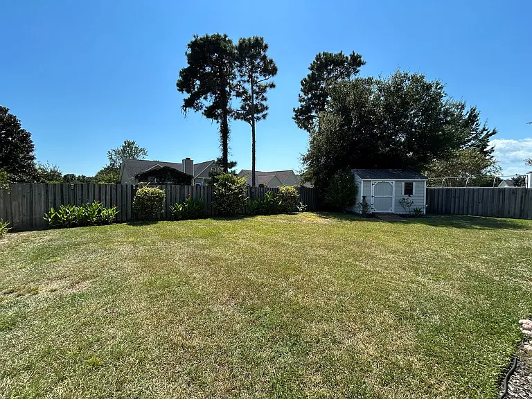 1300 Woodburn Ct — Photo 28