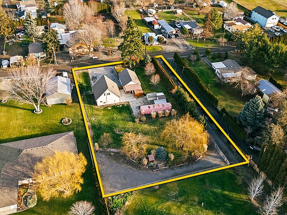 4th image of 2616 S 86th Ave