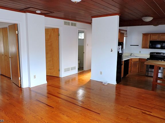 4th image of 53 Vail Dr