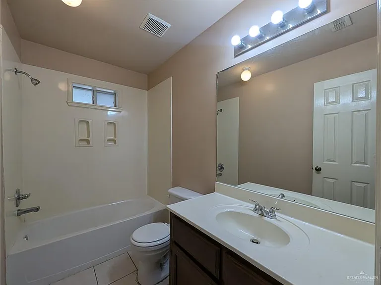 1409 Prosperity Dr #2-4 — Photo 11