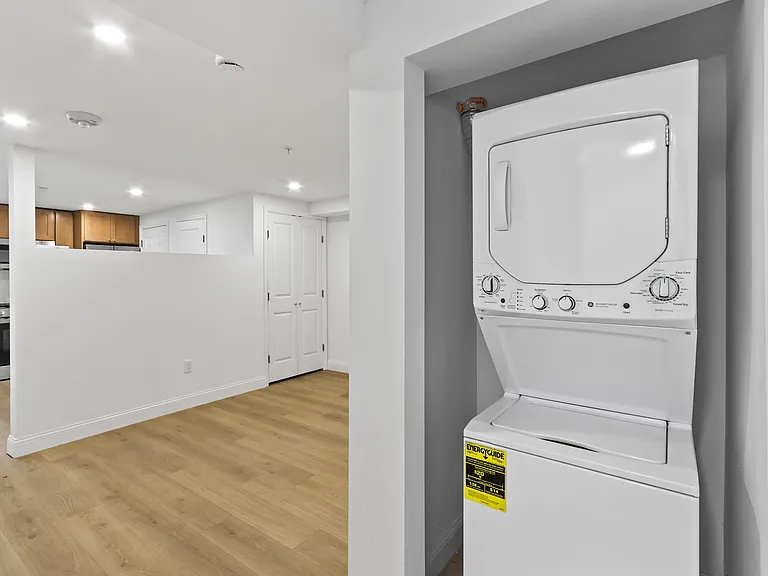 261 Bradley St #SB — Photo 12