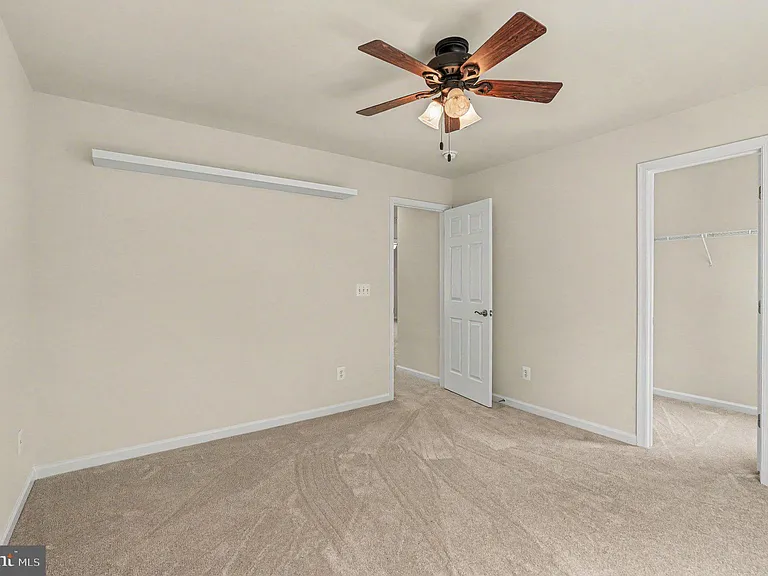 9709 Glenn Brooke Ct — Photo 23