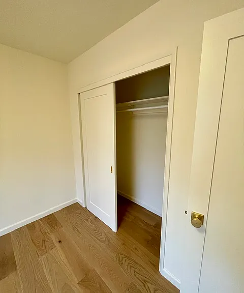 2701 Sacramento St #7 — Photo 11