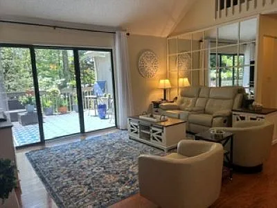 606 Safe Harbor Cir #606 — Photo 4