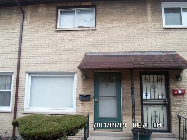 1134 E 81st St Unit F photo 1