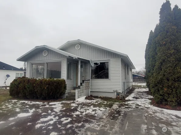 321 Ash Street S, Omak, WA 98841