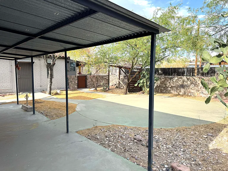 132 N Santa Rita Ave — Photo 20